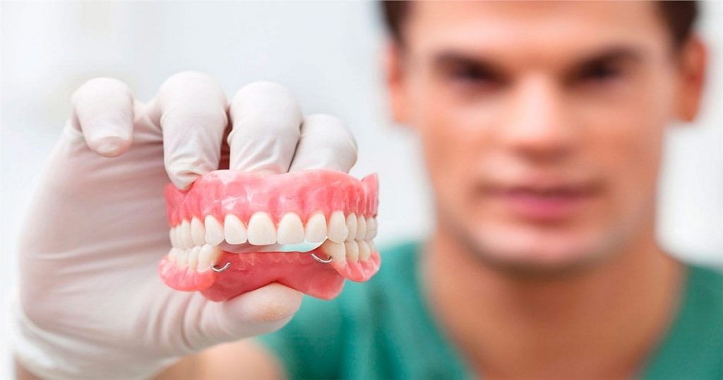 پروتز ثابت و متحرک دندان